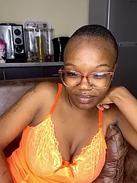 YummyMelanin117 online show from October 29, 2025, 7:59 pm