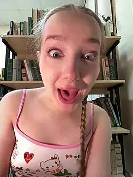 bambi lu online show from April 6, 2026, 7:59 pm