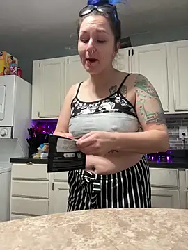 oliviahazee online show from April 2, 2026, 1:53 pm