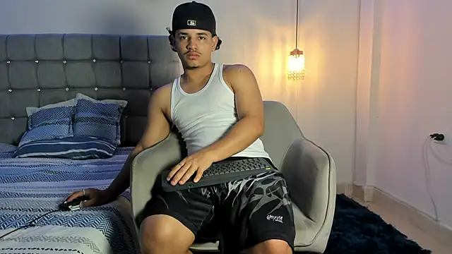 samxx muscle online show from October 19, 2025, 3:23 pm