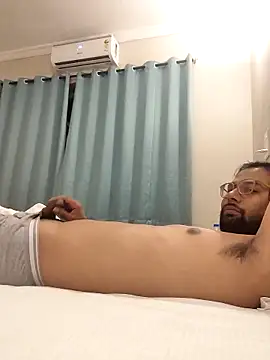 UAjit online show from November 2, 2025, 7:05 pm