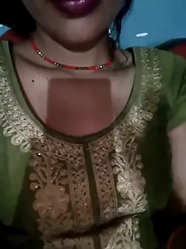 Snapshot of Eshwari_Chopra chatting on April 25, 2026, 1:14 pm Eshwari Chopra online show from April 25, 2026, 1:14 pm