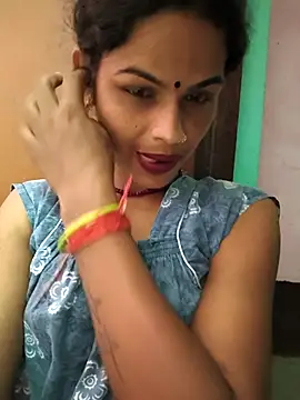 Snapshot of Eshna_Dabral chatting on September 8, 2025, 5:12 pm Eshna Dabral online show from September 8, 2025, 5:12 pm