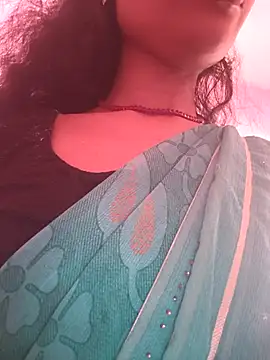 Snapshot of Eshna_Dabral chatting on September 24, 2025, 3:10 am Eshna Dabral online show from September 24, 2025, 3:10 am