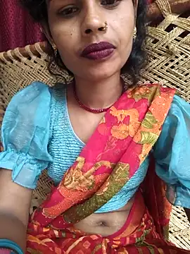 Snapshot of Eshna_Dabral chatting on October 6, 2025, 1:14 am Eshna Dabral online show from October 6, 2025, 1:14 am