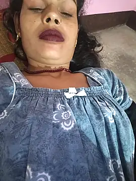 Snapshot of Eshna_Dabral chatting on October 15, 2025, 7:25 pm Eshna Dabral online show from October 15, 2025, 7:25 pm