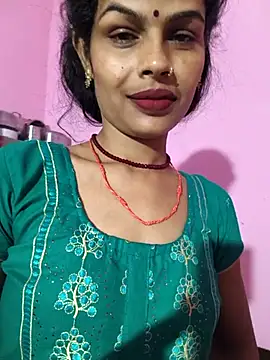 Snapshot of Eshna_Dabral chatting on October 26, 2025, 1:11 am Eshna Dabral online show from October 26, 2025, 1:11 am