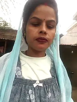 Snapshot of Eshna_Dabral chatting on October 31, 2025, 7:53 am Eshna Dabral online show from October 31, 2025, 7:53 am