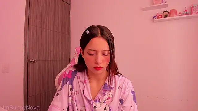 ImBunnyNova online show from April 9, 2026, 3:28 pm