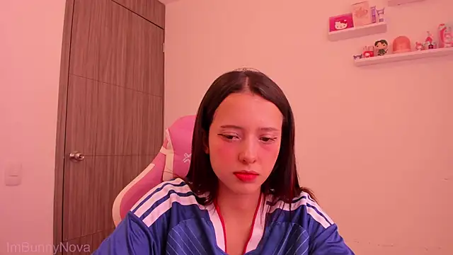 Snapshot of ImBunnyNova chatting on May 30, 2026, 3:53 pm ImBunnyNova online show from May 30, 2026, 3:53 pm