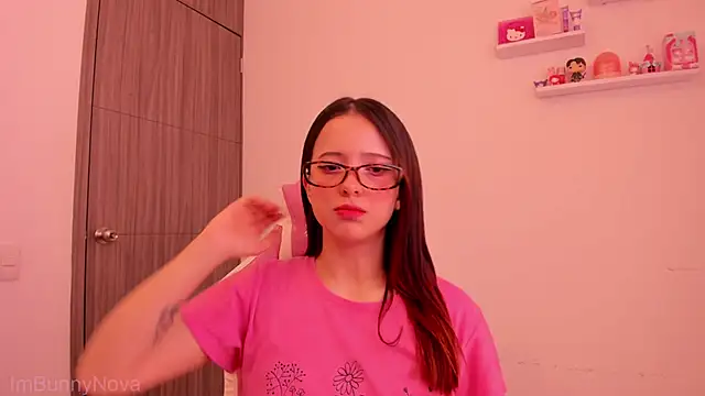 Snapshot of ImBunnyNova chatting on June 3, 2026, 2:55 pm ImBunnyNova online show from June 3, 2026, 2:55 pm