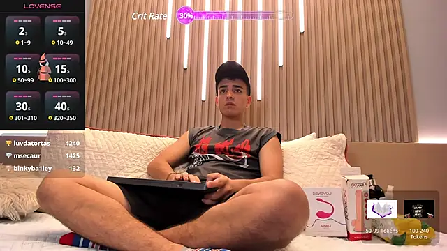 Hotboy21  online show from March 22, 2025, 1:08 pm