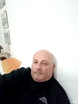 Alexis Bull online show from March 30, 2026, 9:43 am