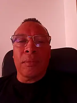 Snapshot of OrionStone chatting on March 20, 2025, 5:15 pm OrionStone online show from March 20, 2025, 5:15 pm