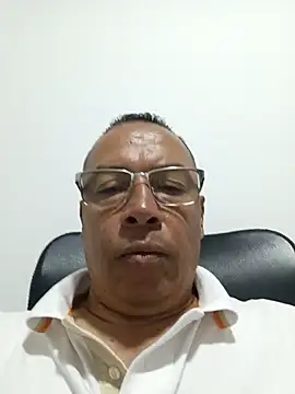 Snapshot of OrionStone chatting on March 22, 2025, 9:31 pm OrionStone online show from March 22, 2025, 9:31 pm