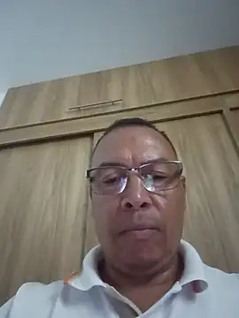 Snapshot of OrionStone chatting on March 23, 2025, 3:43 am OrionStone online show from March 23, 2025, 3:43 am