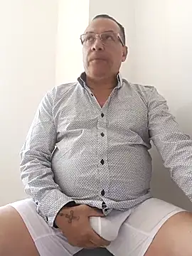 Snapshot of OrionStone chatting on September 12, 2025, 7:58 pm OrionStone online show from September 12, 2025, 7:58 pm