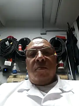 Snapshot of OrionStone chatting on September 15, 2025, 7:08 am OrionStone online show from September 15, 2025, 7:08 am