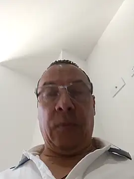 Snapshot of OrionStone chatting on September 20, 2025, 7:37 pm OrionStone online show from September 20, 2025, 7:37 pm