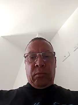 Snapshot of OrionStone chatting on September 27, 2025, 8:03 pm OrionStone online show from September 27, 2025, 8:03 pm