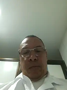 Snapshot of OrionStone chatting on October 1, 2025, 8:20 am OrionStone online show from October 1, 2025, 8:20 am