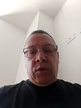 Snapshot of OrionStone chatting on October 2, 2025, 7:32 pm OrionStone online show from October 2, 2025, 7:32 pm