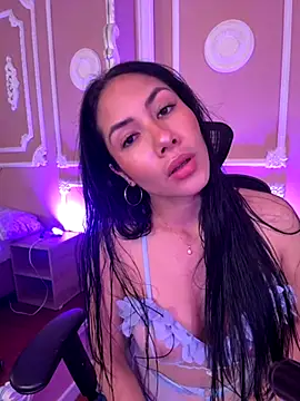 ArianaReynoldss online show from October 13, 2025, 7:25 pm