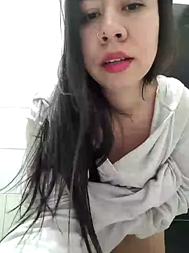 Yuli Mars online show from December 3, 2025, 3:14 am