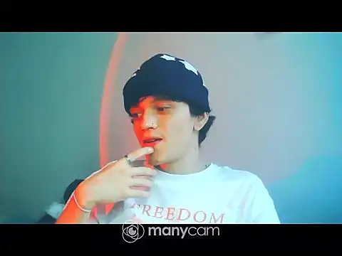 santihot089 online show from October 18, 2025, 9:37 pm