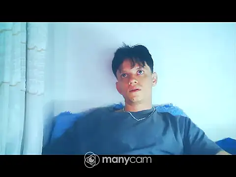 santihot089 online show from May 22, 2026, 2:40 am