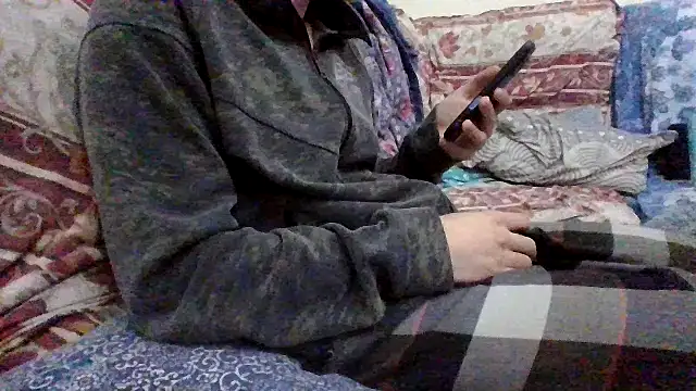 tipetto06 online show from October 25, 2025, 3:07 pm