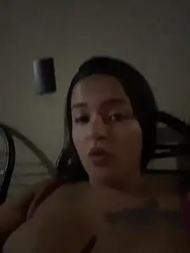 Manu 2002  online show from April 16, 2026, 3:40 am