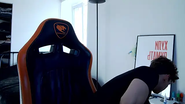 DanyDavis online show from October 7, 2025, 8:11 am