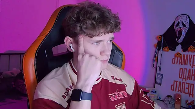 DanyDavis online show from November 4, 2025, 10:31 pm