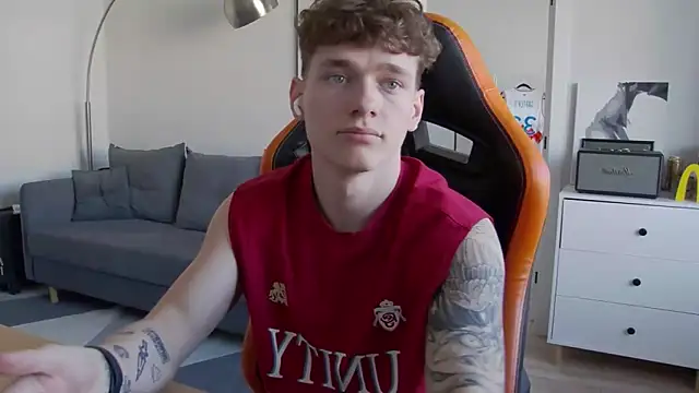 DanyDavis online show from May 6, 2026, 11:37 am