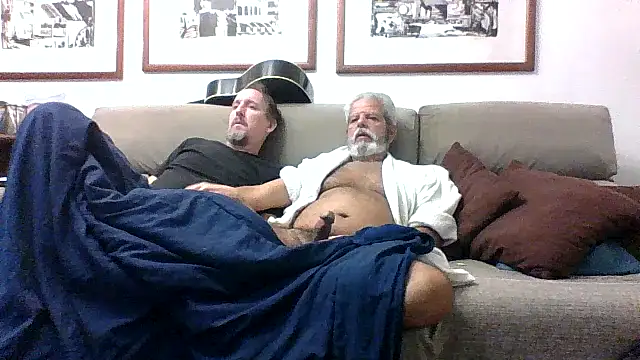 Snapshot of CasalcwBR chatting on May 19, 2026, 3:57 am CasalcwBR online show from May 19, 2026, 3:57 am