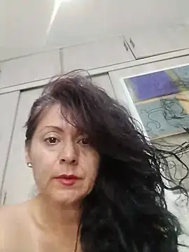 lunadicty online show from May 15, 2026, 11:01 pm