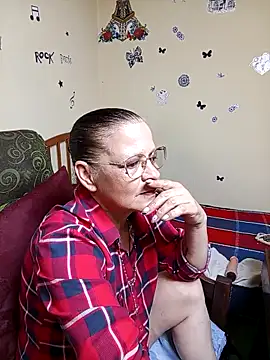 katrina perez online show from October 5, 2025, 7:23 pm