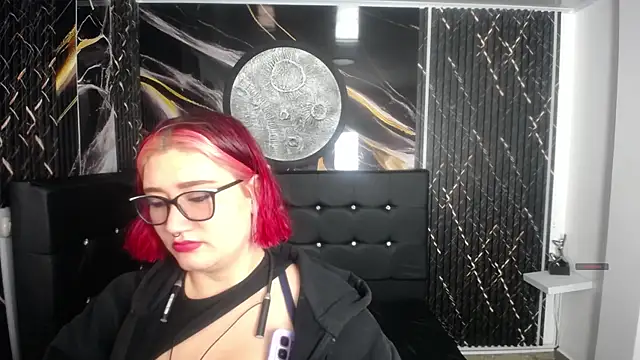 Cerecitaa02  online show from July 8, 2026, 11:09 pm