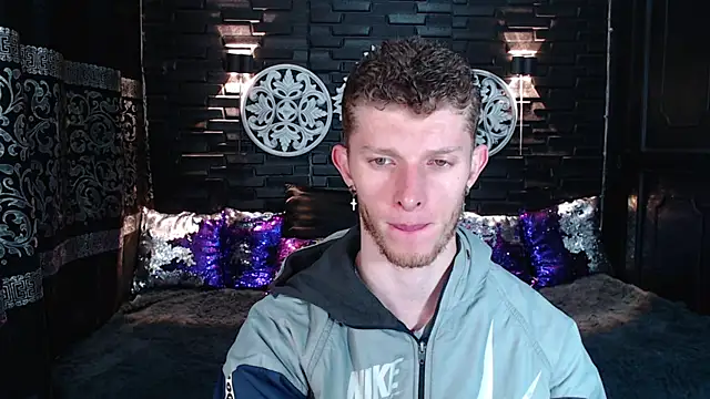 andrewxbi online show from September 16, 2025, 11:11 am