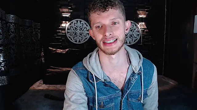 andrewxbi online show from October 15, 2025, 11:21 am