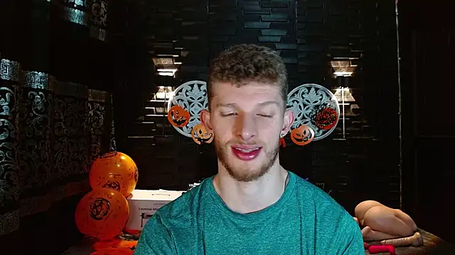 andrewxbi online show from October 20, 2025, 4:07 pm