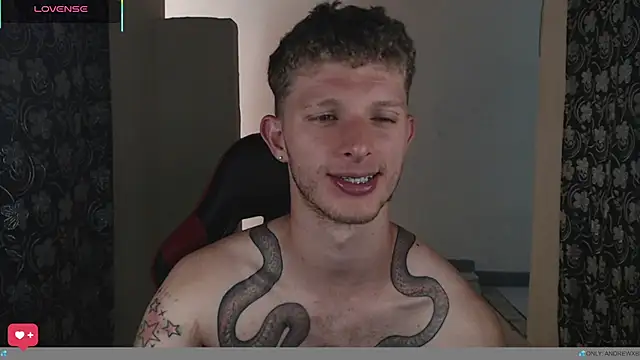Snapshot of andrewxbi chatting on July 6, 2026, 2:25 pm andrewxbi online show from July 6, 2026, 2:25 pm