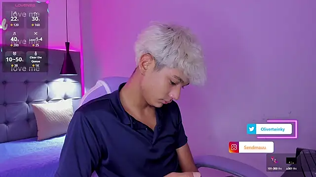 OliverTwinky online show from September 15, 2025, 2:50 pm