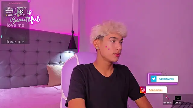 OliverTwinky online show from September 26, 2025, 1:37 pm