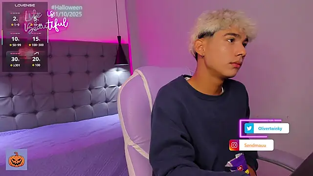 OliverTwinky online show from October 24, 2025, 1:46 am