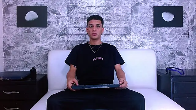 Matt Ruso online show from October 18, 2025, 4:41 pm