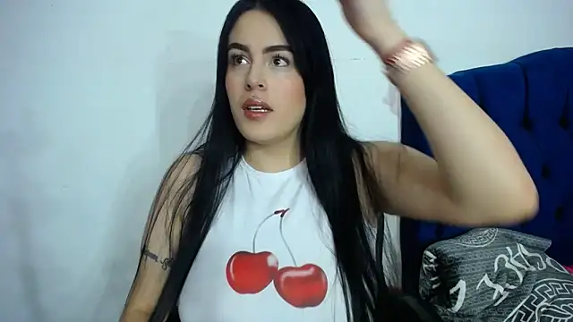 karolay su online show from November 30, 2025, 1:31 am