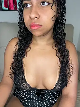 camillaCat online show from February 10, 2026, 2:10 pm