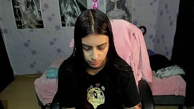 Medussa katt online show from November 26, 2025, 10:22 pm